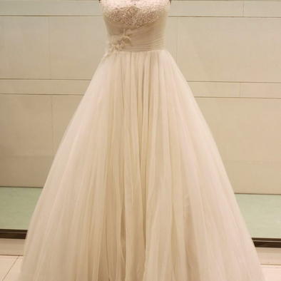 Scoop Neck A-line Tulle Wedding Dress Lace..