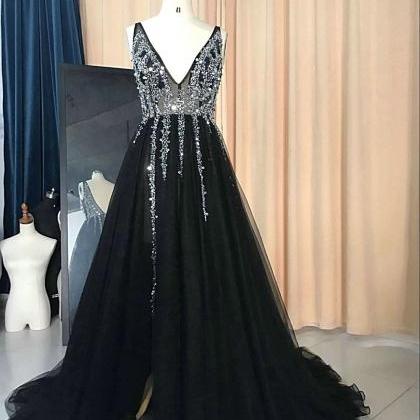 Deep V Neck A-line Long Black Tulle Prom Dress..