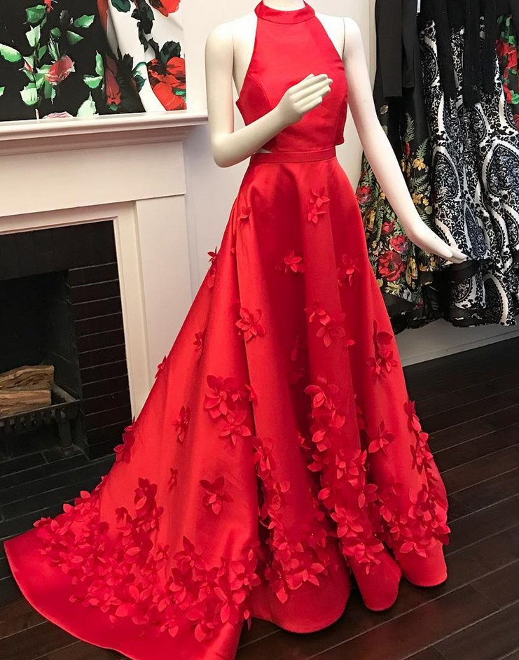 Halter Neck A-line Long Red Satin Prom Dress Lace Appliques Women Evening Dress 2019