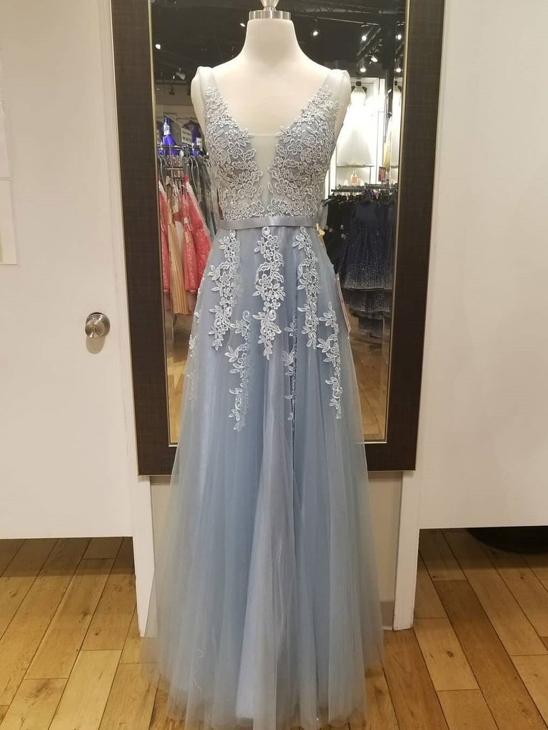 V Neck A-line Light Blue Tulle Prom Dress Lace Appliques Women Evening Dress